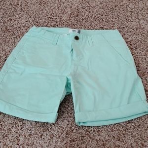 Mint green Chino short